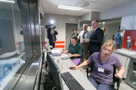 Wizyta marszałka województwa kujawsko-pomorskiego Piotra Całbeckiego w nowych budynkach szpitala