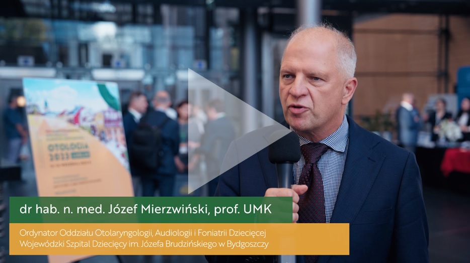  Fragment videorelacji z wydarzenia - dr hab. n. med. Józef Mierzwiński, prof. UMK podczas udzielania wywiadu